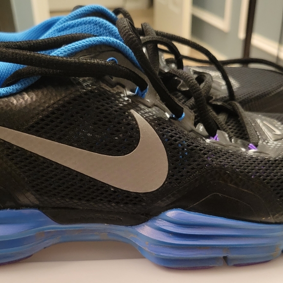 Nike + - Picture 2 of 5